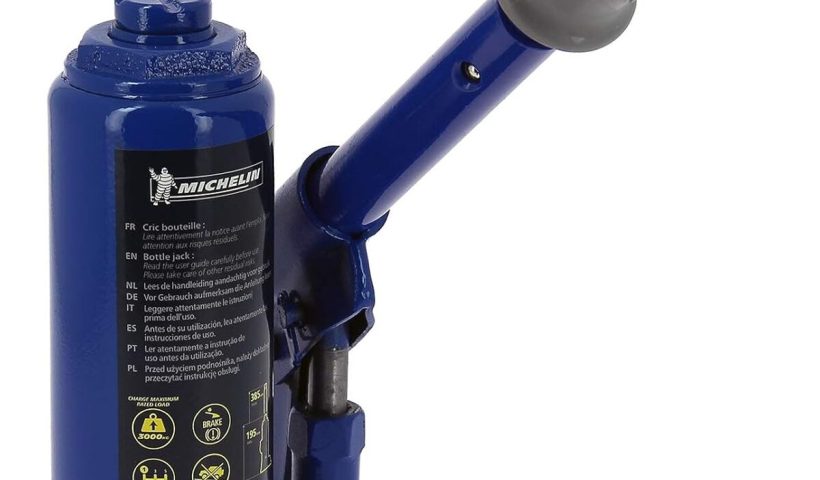 Test du cric bouteille Michelin 009559 : puissance et efficacité