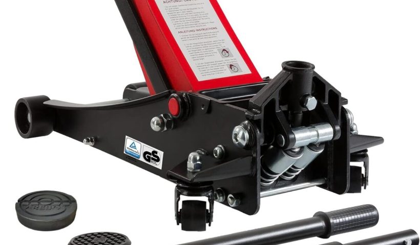 Test du cric hydraulique Arebos 3 t : puissance et précision