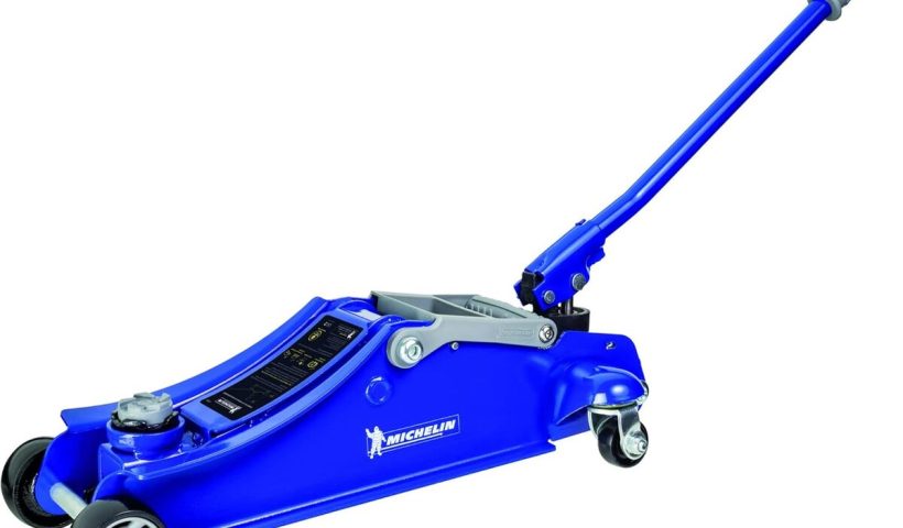 Test du cric hydraulique Michelin 92416 1, 8T
