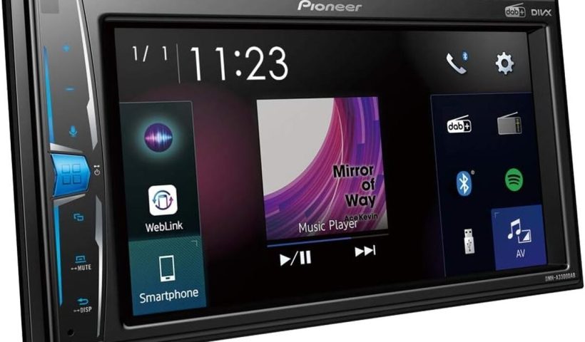 Test du Pioneer DMH-A3300DAB : un autoradio connecté