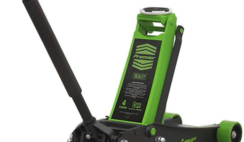 Test du cric Sealey 4040AG : puissant et profil bas