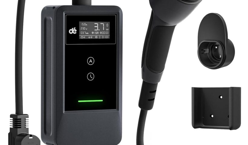 Test du chargeur voiture électrique 3, 7kW avec support mural et câble type 2
