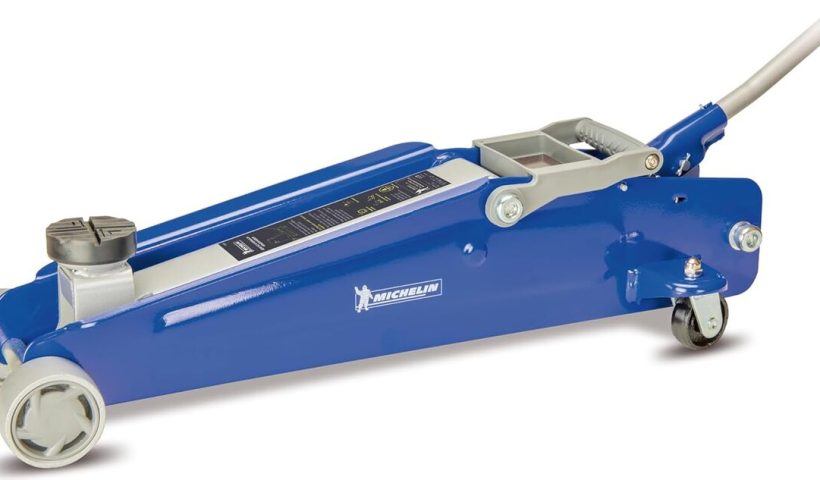 Test du cric hydraulique rouleur Michelin 009555 2, 25T pour SUV