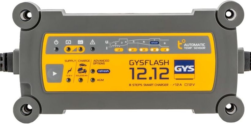 Test du GYS GYSFLASH 12.12 : chargeur intelligent 12V, 12A
