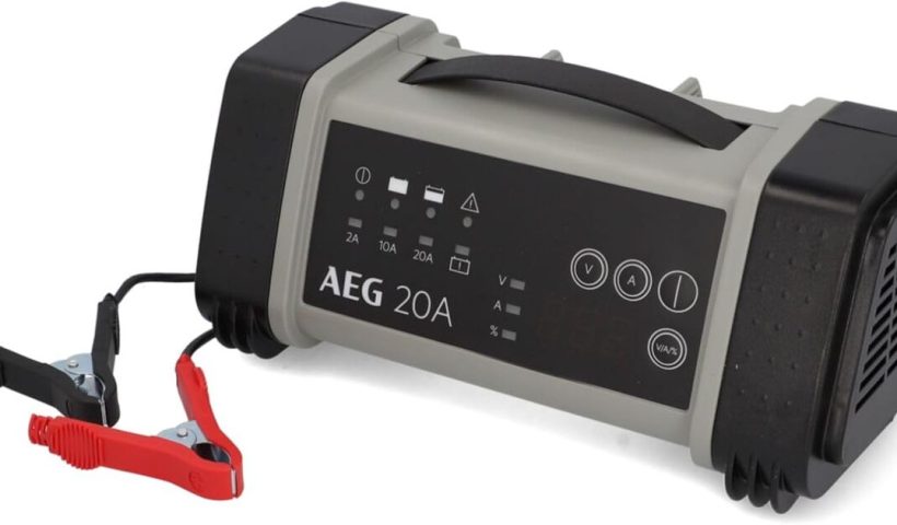 Test du chargeur de batterie AEG 97025, 20 A