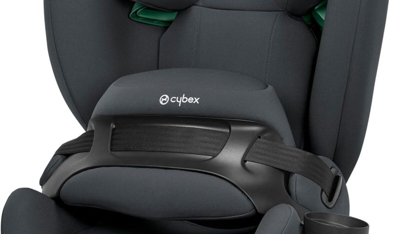 Test du CYBEX Pallas B2 i-Size : efficacité et style en grey