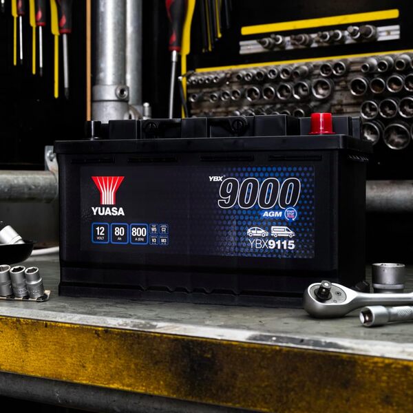Yuasa YBX9115 Batterie voiture 12 V 80 Ah 800 CCA AGM Start Stop Plus