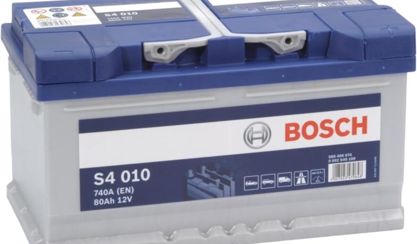 Test de la batterie auto Bosch S4 010 - 80 A/h, 740 A
