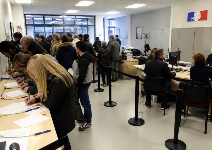 Comment obtenir une carte grise sans passer par l'ANTS ?