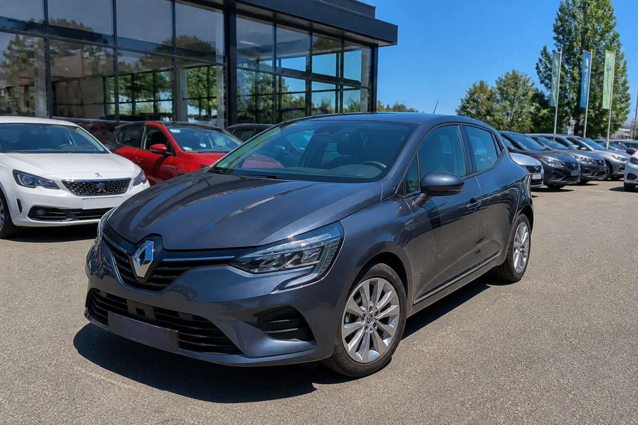 Acheter une Renault Clio d'occasion chez un concessionnaire