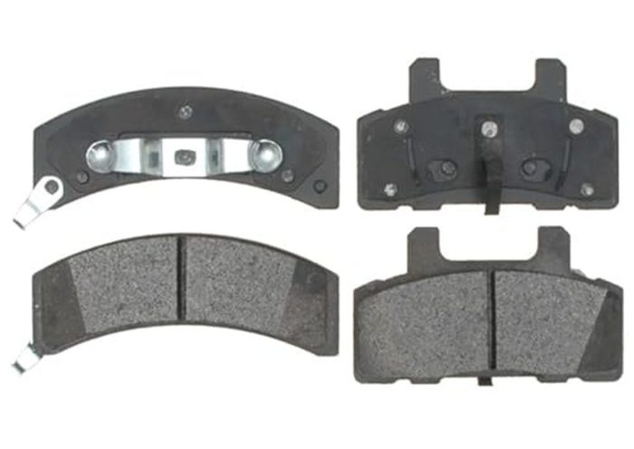 Test : plaquettes de frein avant semi-métalliques ACDelco 17D368M