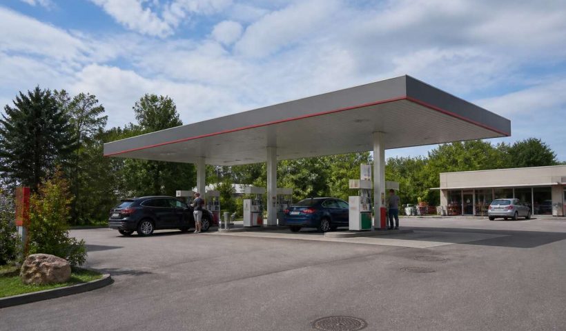Où trouver une station-service approvisionnée en essence dans l'Essonne (91) ?