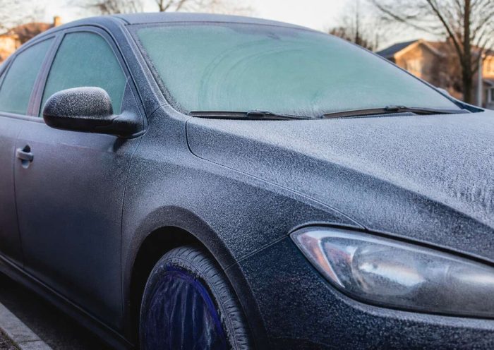 Préparer sa voiture pour l'hiver : astuces anti-froid