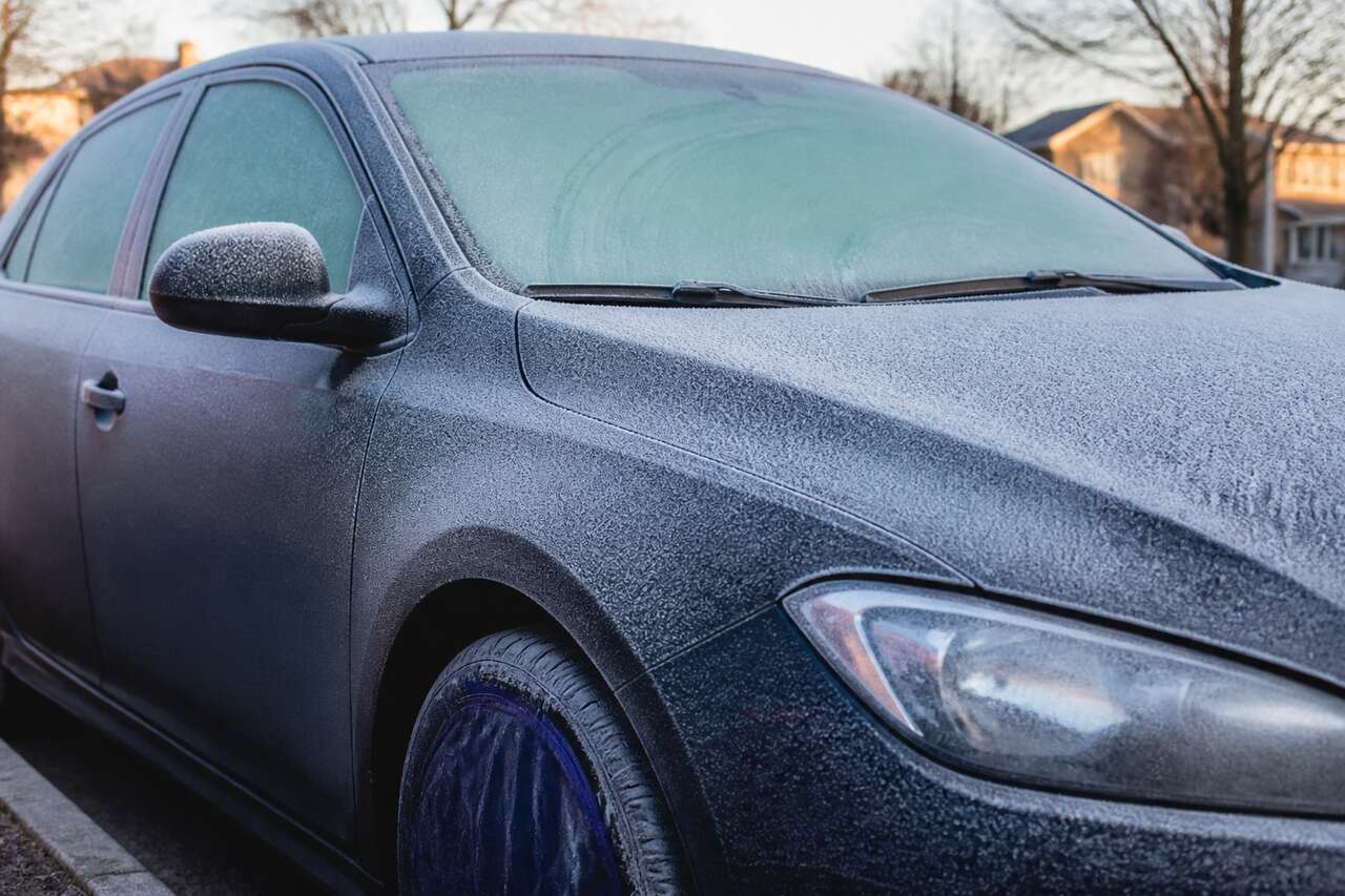 Préparer sa voiture pour l'hiver : astuces anti-froid