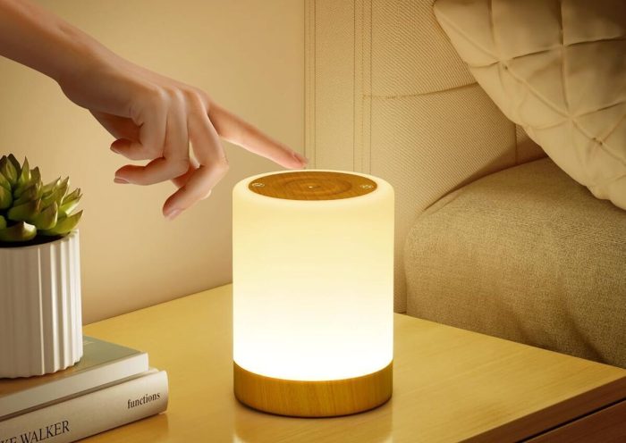 Test lampe de chevet tactile : intensité variable et 256 couleurs